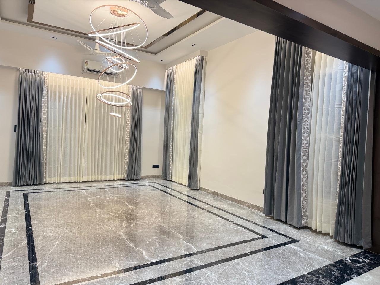 6 Seater Dining
